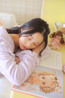 长大后我成了闺蜜哥哥的掌中娇